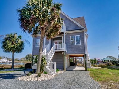 210 Sea Manor Drive, Surf City, NC, 28445