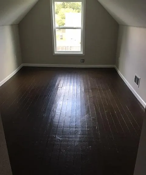 81 Wallace St — Photo 16