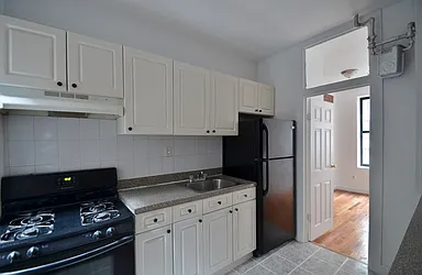 Rented by CITY SKYLINE REALTY INC