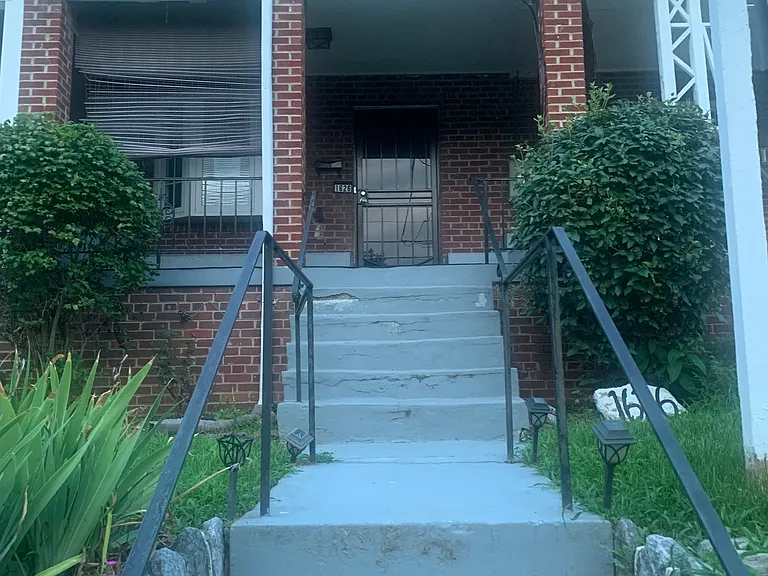 1626 Fort Dupont St SE — Photo 1