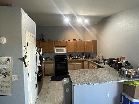 4th image of 5532 W Minton Ave