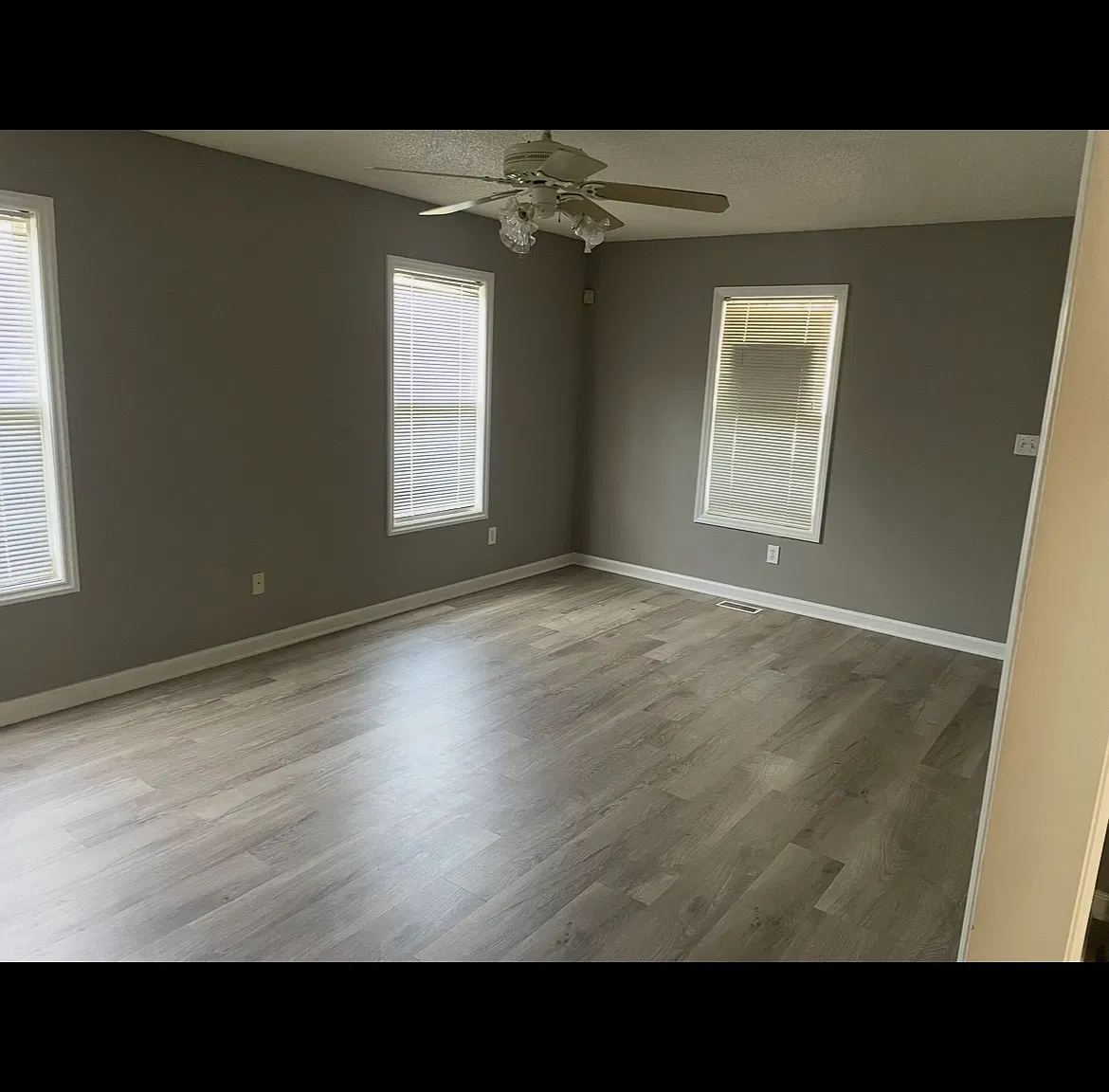 2 bed, 1200 sqft, $1,800 — Photo 4