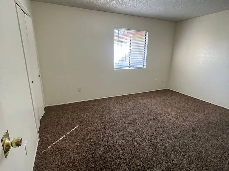 M13- 2820 N. Halfmoon Dr. — Photo 5