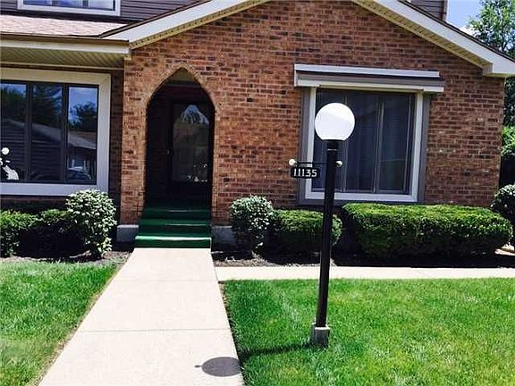 2nd image of 11133 Riverbend Ct W