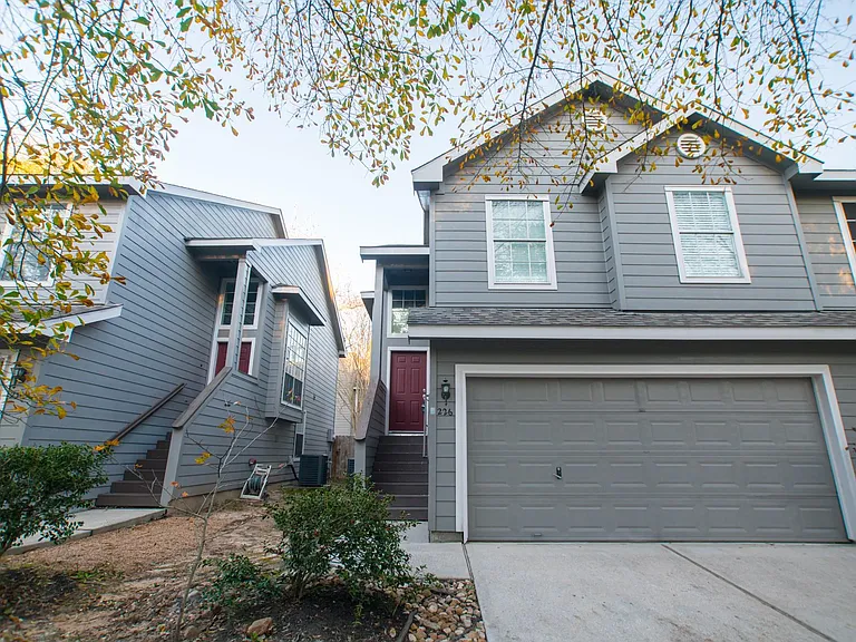 226 Blushwood Pl — Photo 4