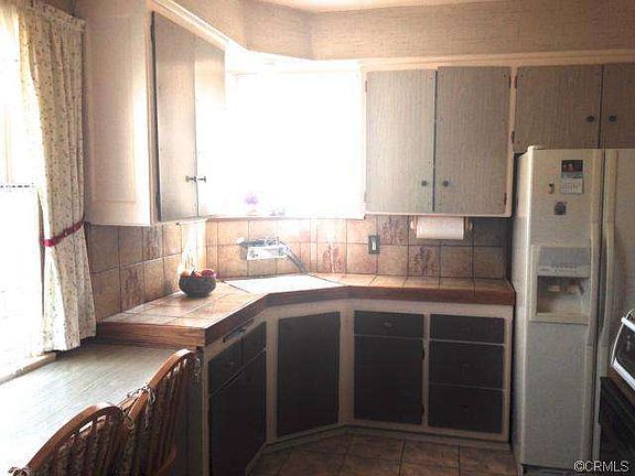 5th image of 17234 Atkinson Ave