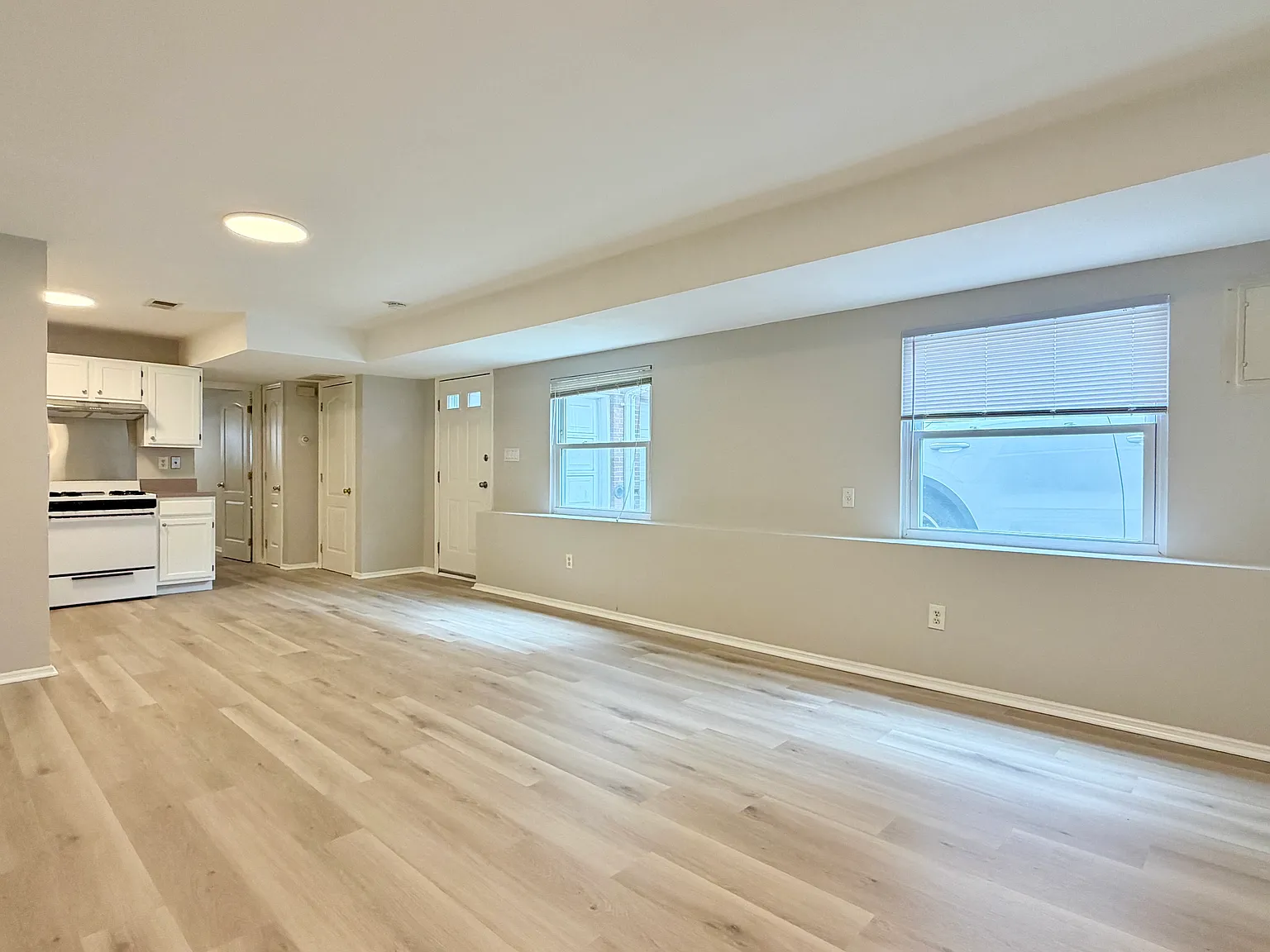 136 Erika Loop — Photo 2