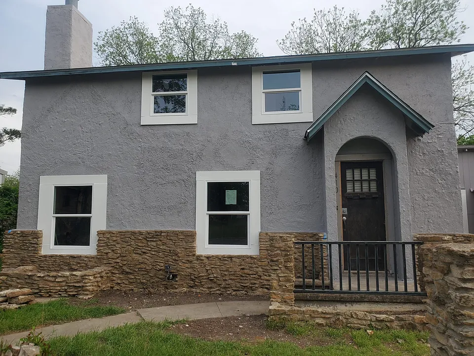 410 Bridge St