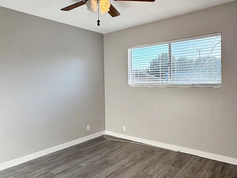3104 E Colorado St — Photo 13
