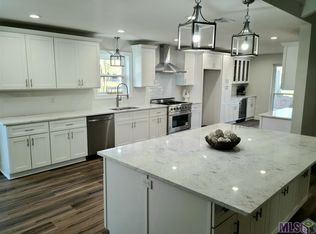 1020 Crossbow Dr, Baton Rouge, LA 70816