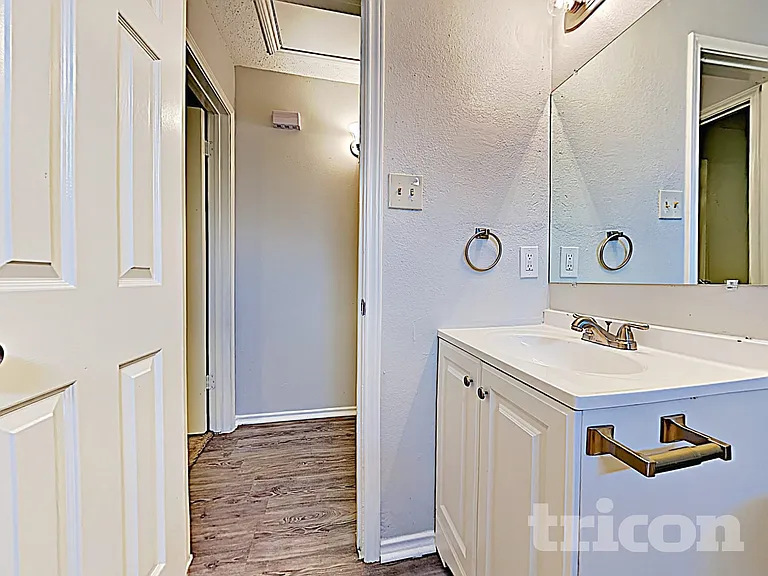 2537 Rialto Way — Photo 15