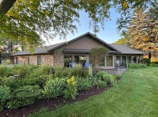 N2748 Alphorn Ln, Appleton, WI 54913