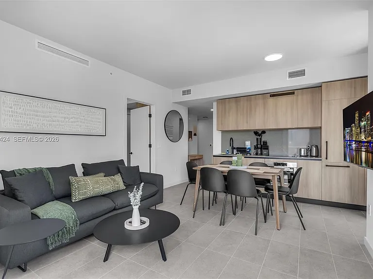 121 NE 5th St #2301 — Photo 5