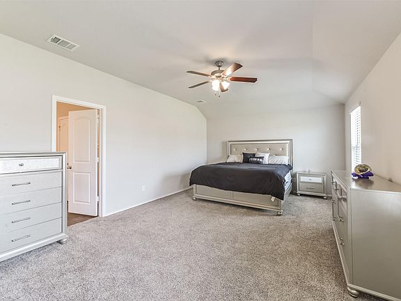 5th image of 12103 Cambus Bend Dr