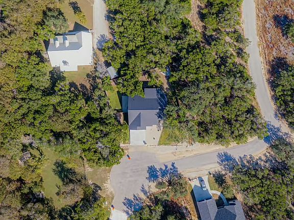 2nd image of 3 Green Willow Ln