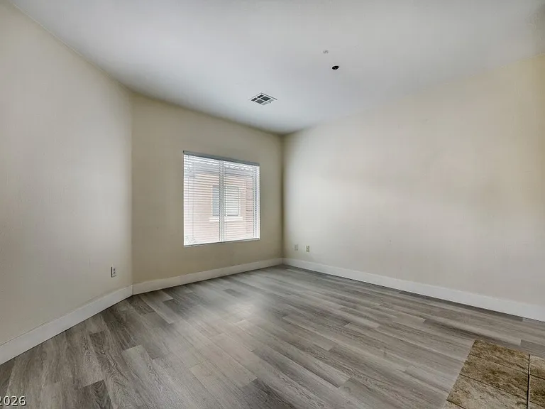 10443 Alpine Edge Ave — Photo 11