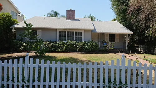 13810 Magnolia Blvd Photo 1