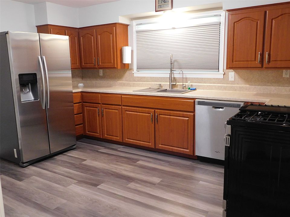 3019 Caughey Rd, Erie, PA 16506 | Zillow