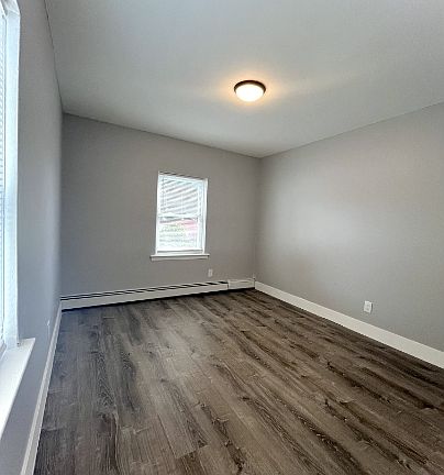 5th image of 254 Stewart Ave #A