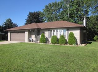 293 Oak St, Berlin, WI 54923