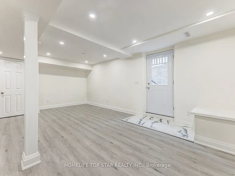 28 Willowbrook Dr — Photo 8