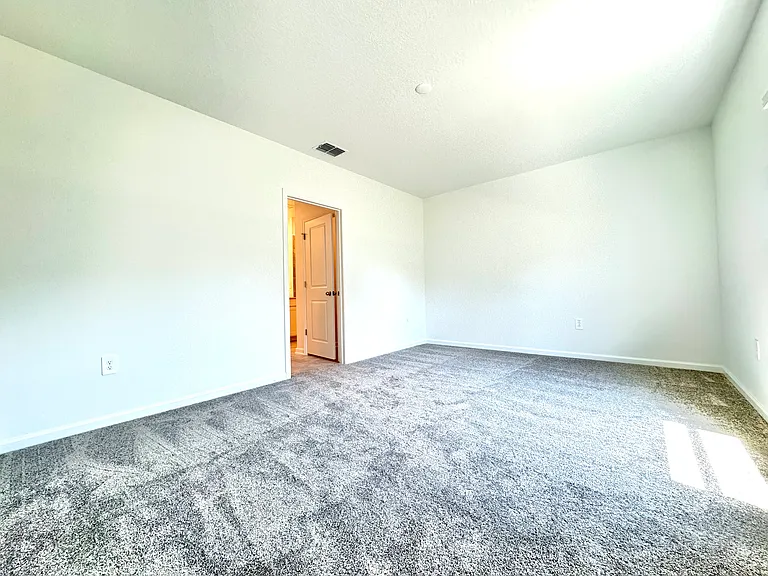 1823 Weir Blvd — Photo 10