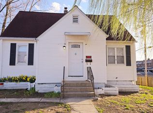 215 W Hilltop Rd, Baltimore, MD 21225