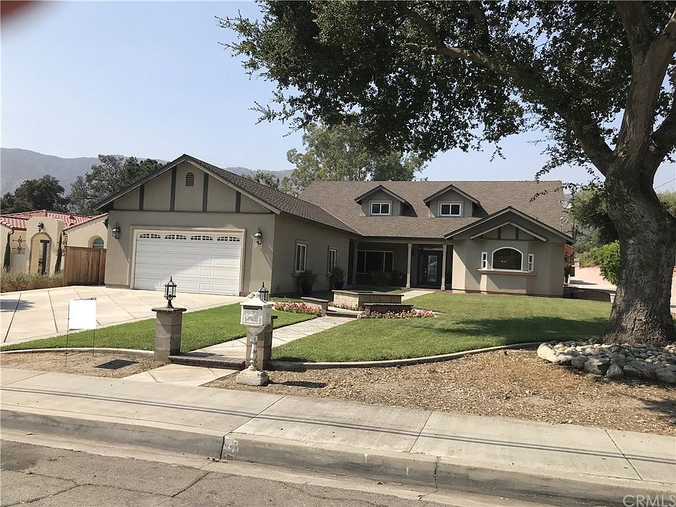2nd image of 863 E Leadora Ave