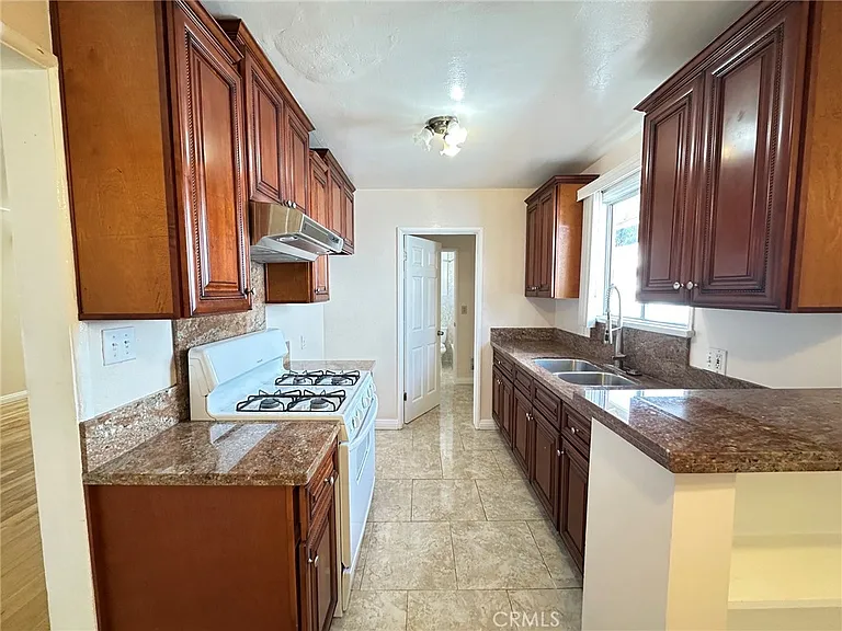 12214 Cambrian Ct — Photo 7