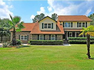 1015 Live Oak Ave, Moncks Corner, SC 29461