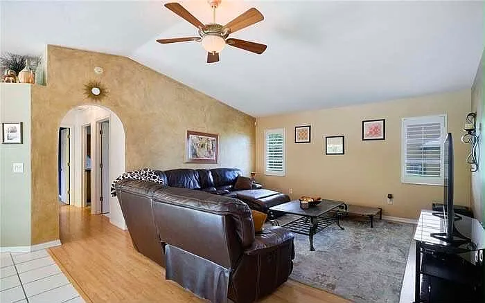 17139 Knight Dr — Photo 6