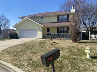3040 W Melbourne St, Springfield, MO 65810