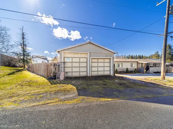134 E Lake St, Rockford, WA 99030