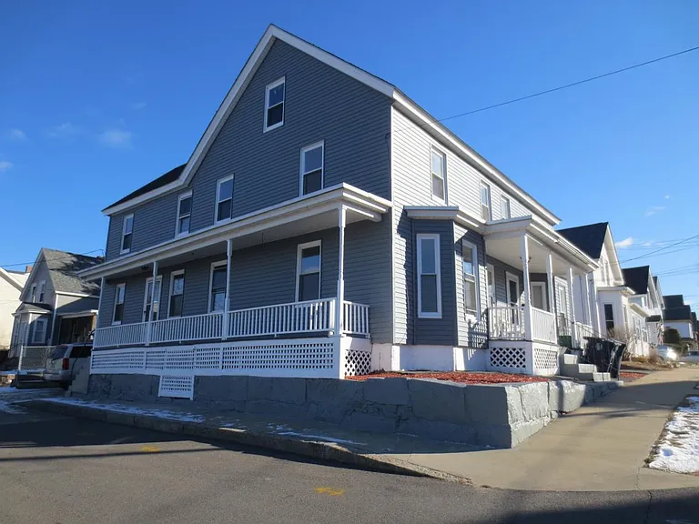 39 Prescott St — Photo 13