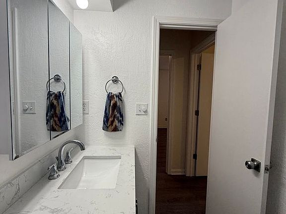 4th image of 12836 W 67th St