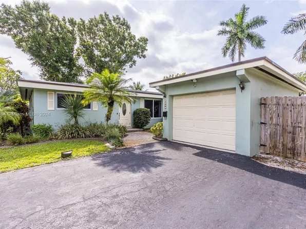 5502 SW 1st St, Plantation, FL 33317