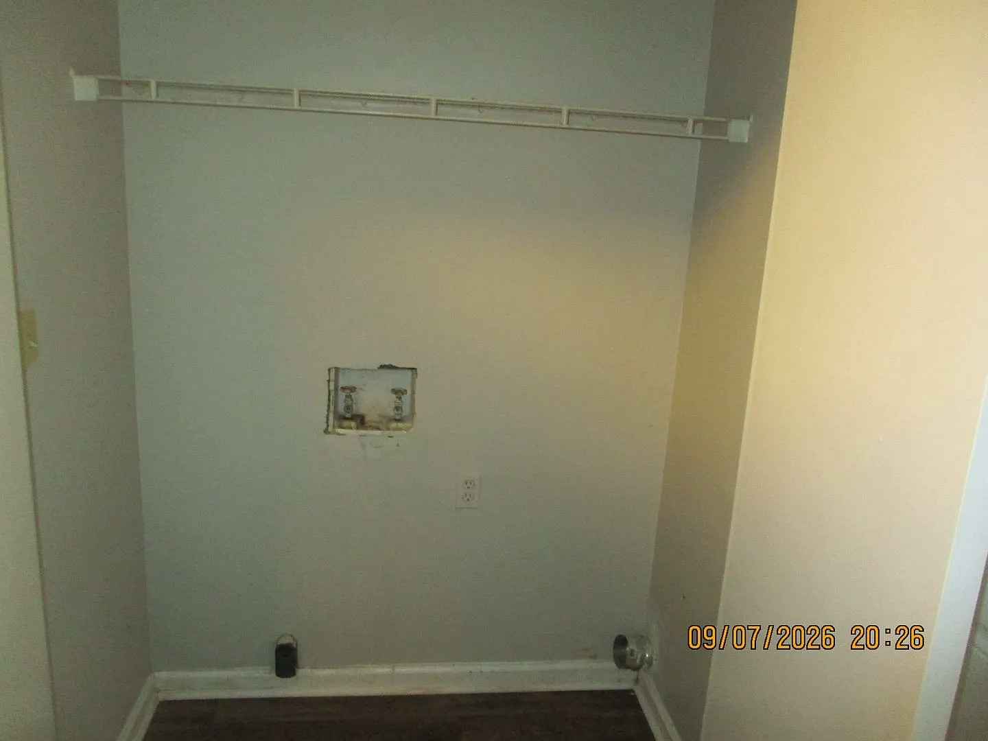 611 Swift St — Photo 3