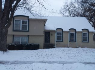 605 SW Montgomery Ave, Lees Summit, MO 64081