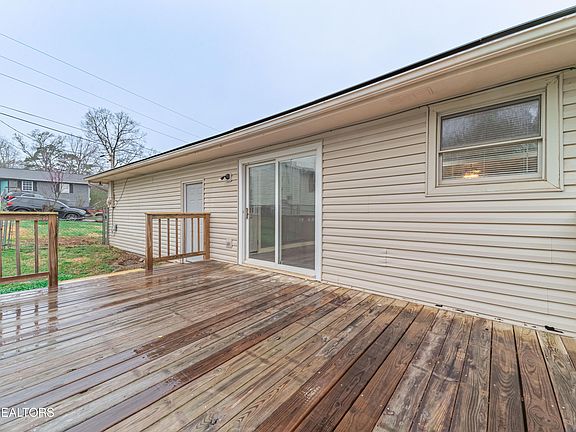 5th image of 3424 Inverness Rd