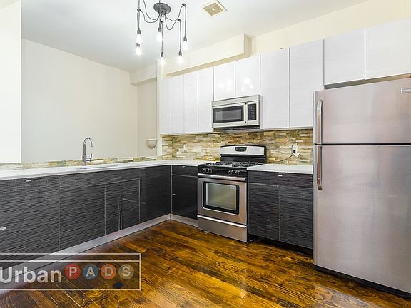 4th image of 355 Chauncey St APT 1L