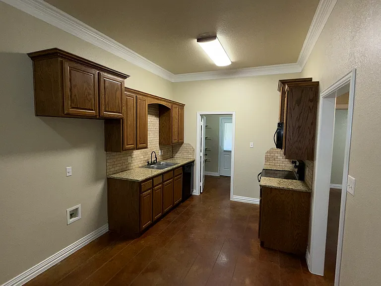717 Ferrara Cir #B — Photo 6