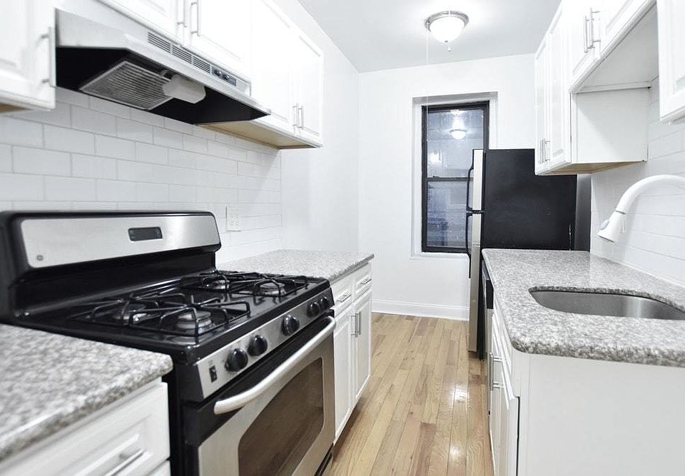 1st image of 100 Cooper St APT 1G