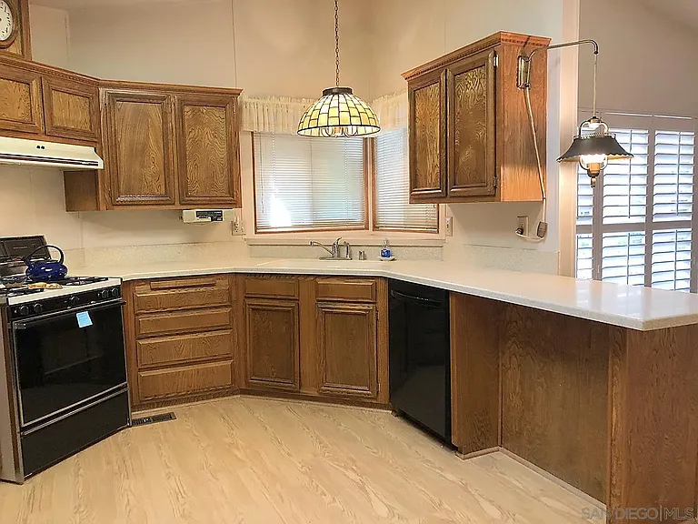 5110 Don Mata Dr — Photo 3
