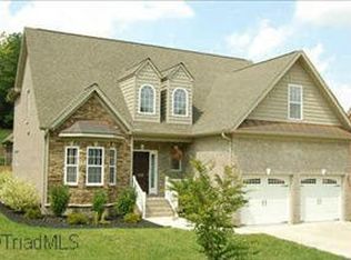 135 Panther Creek Ct, Winston Salem, NC 27107