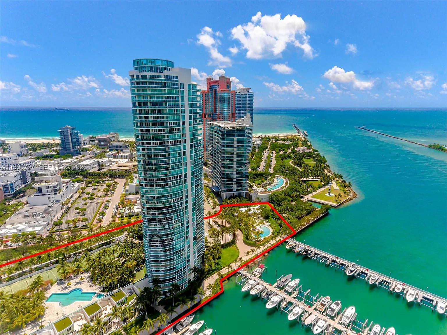 Murano At Portofino Condo — Photo 4