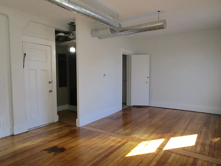 132 S Union St #5 — Photo 5