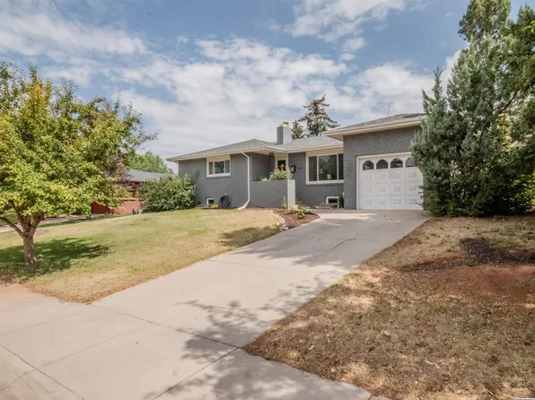 2467 Park Ave, Laramie, WY 82070