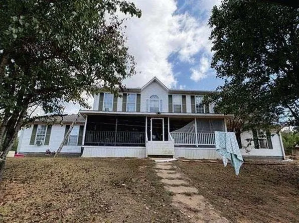 212 Wyatt Hill Rd, Moundville, AL 35474