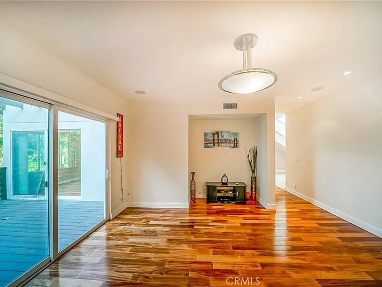5512 Leghorn Ave — Photo 57