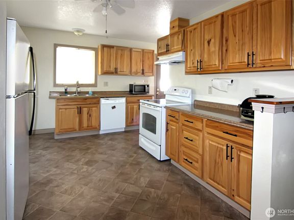 2nd image of 2949 Florida Street